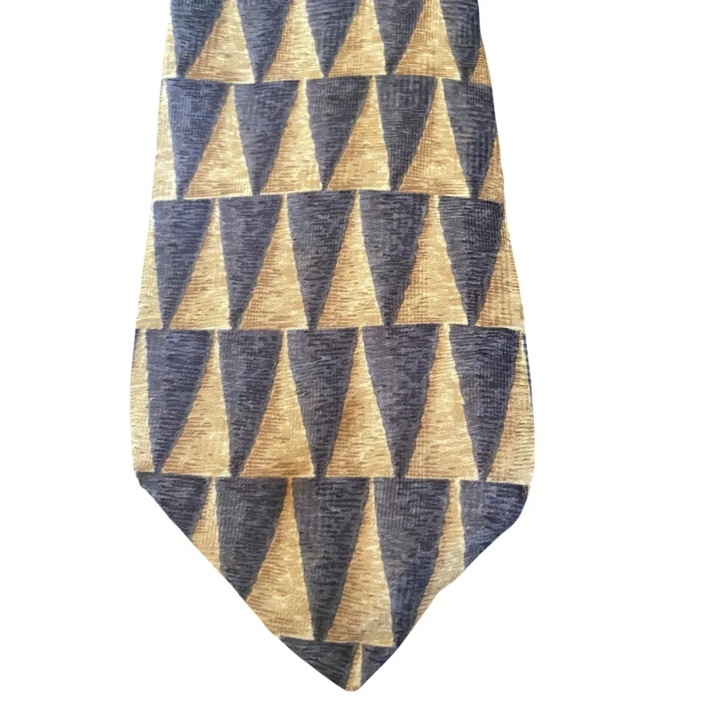 J Garcia Mens Silk Necktie Gold Charcoal Grey Geometric Triangle Pattern Art Tie